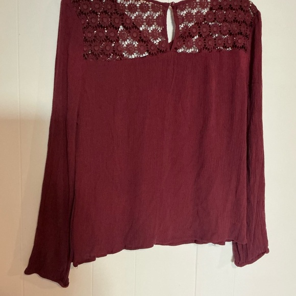 Charlotte Russe, Long Sleeve, V-Neck Burgundy Blouse Size L - Picture 6 of 8